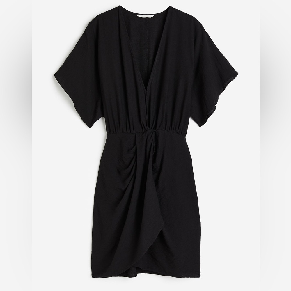 H&M Black Short Sleeve V-Neck Dress